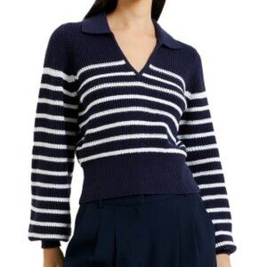 (New without tags) French Connection Mozart V-neck Collar Sweater